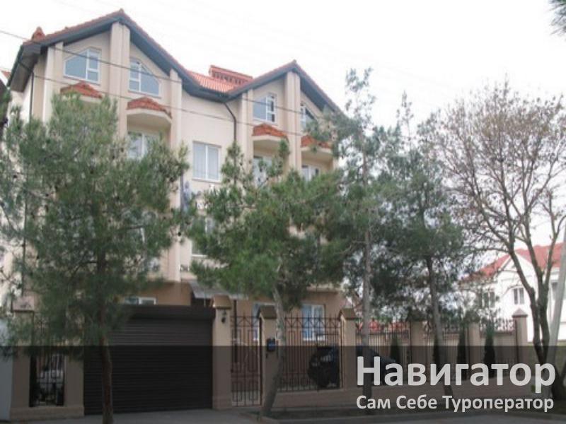 НА НОВОРОСССИЙСКОЙ - Отель в Геленджик (Толстый мыс)