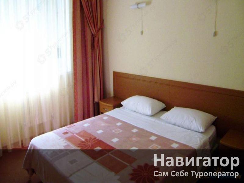 НА НОВОРОСССИЙСКОЙ - Отель в Геленджик (Толстый мыс)