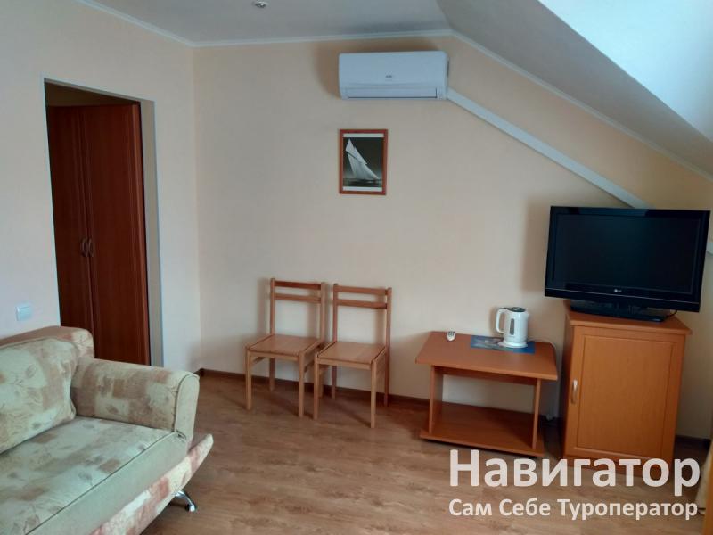 НА НОВОРОСССИЙСКОЙ - Отель в Геленджик (Толстый мыс)