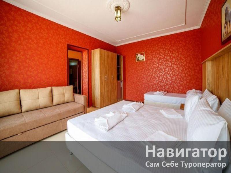ВЕРСАЛЬ - отель 3* в Геленджик центр