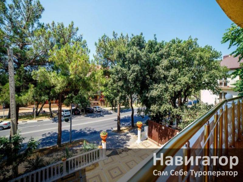 ВЕРСАЛЬ - отель 3* в Геленджик центр