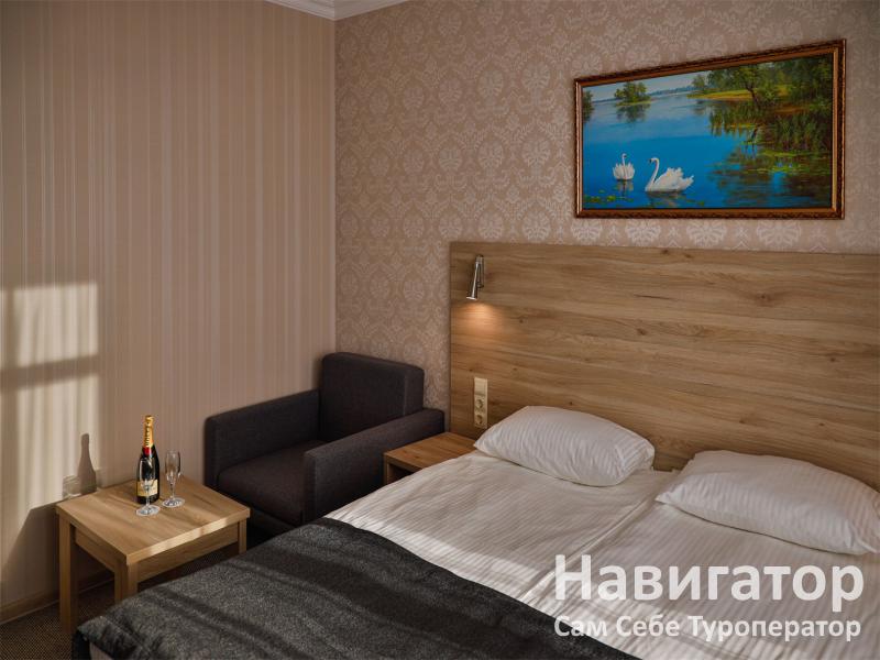 ВЕРСАЛЬ - отель 3* в Геленджик центр