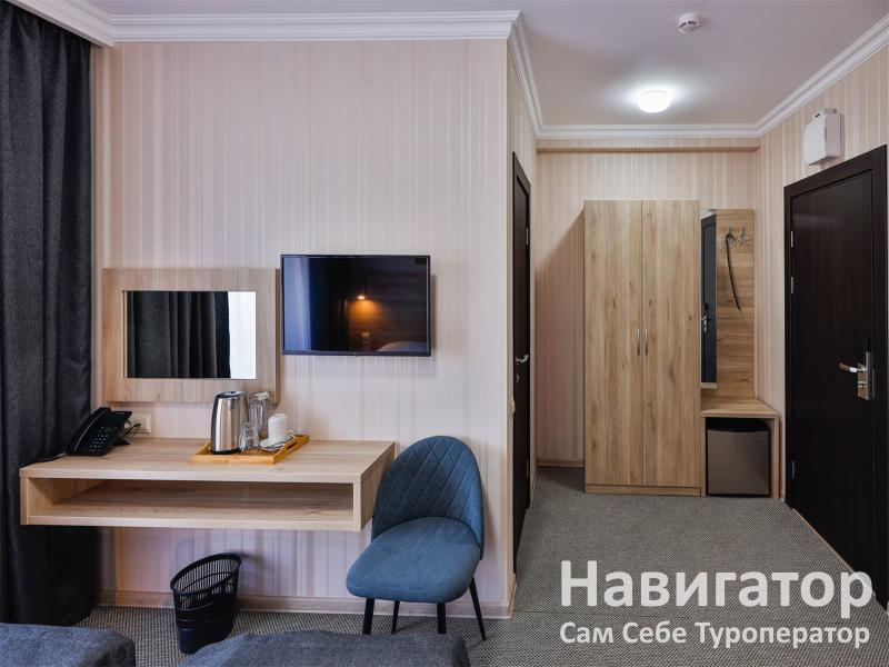 ВЕРСАЛЬ - отель 3* в Геленджик центр