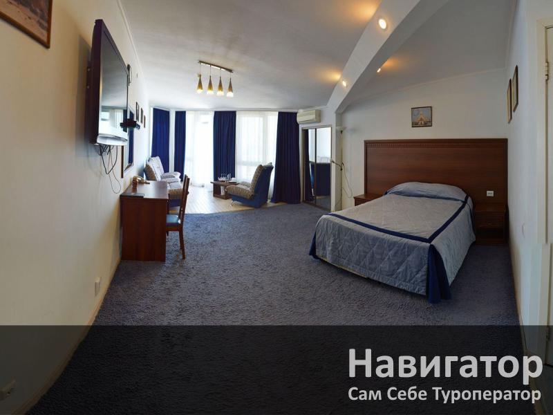 БЕЛЫЙ ДОМ - гостиница в Геленджик БЕЛЫЙ ДОМ - гостиница в Геленджик