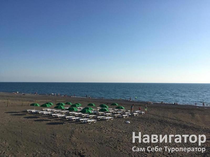 ОСТРОВ-АБЖАХА - парк-отель в Пицунда