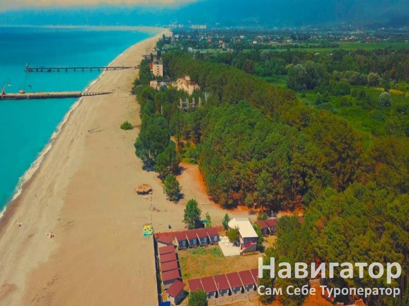 ОСТРОВ-АБЖАХА - парк-отель в Пицунда