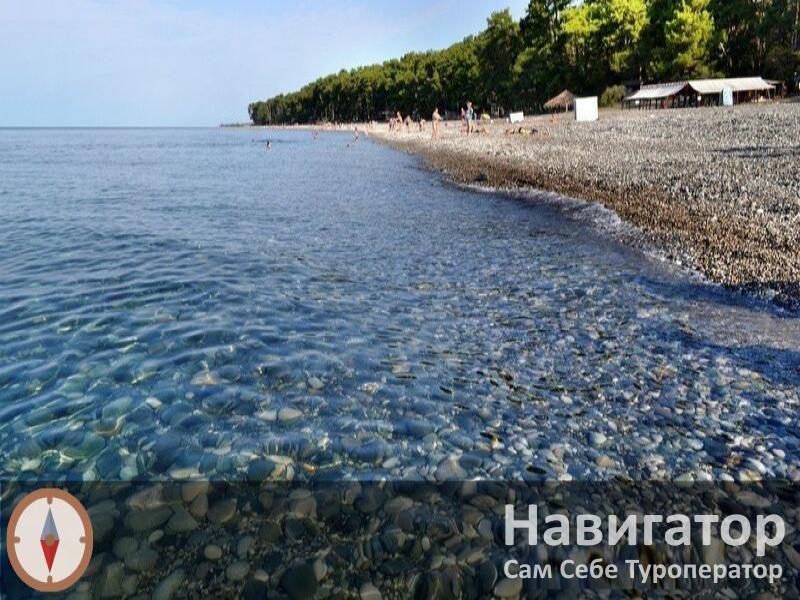 У АЛИСЫ - гостиница в Пицунда