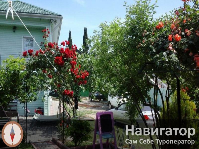 У АЛИСЫ - гостиница в Пицунда