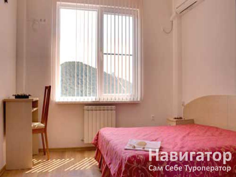 ЛАРУС - гостевой дом в Архипо-Осиповка
