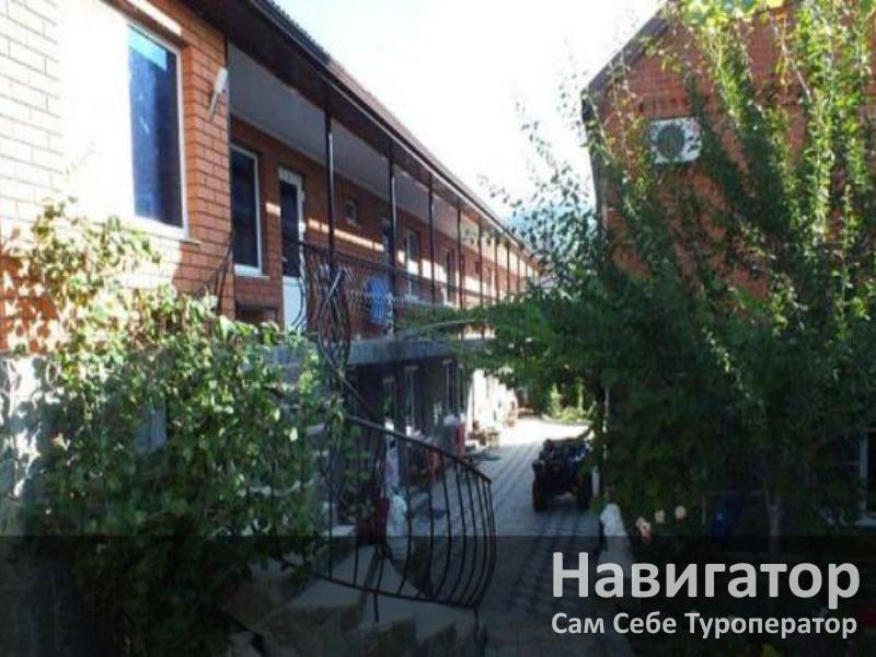 АНТОНИНА - гостевой дом в Геленджик (Толстый мыс)