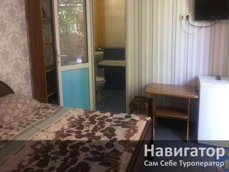АНТОНИНА - гостевой дом в Геленджик (Толстый мыс)