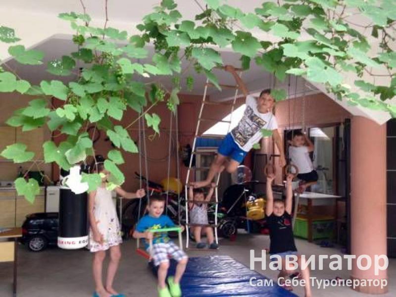 У ЛЮСИ - гостевой дом в Вардане