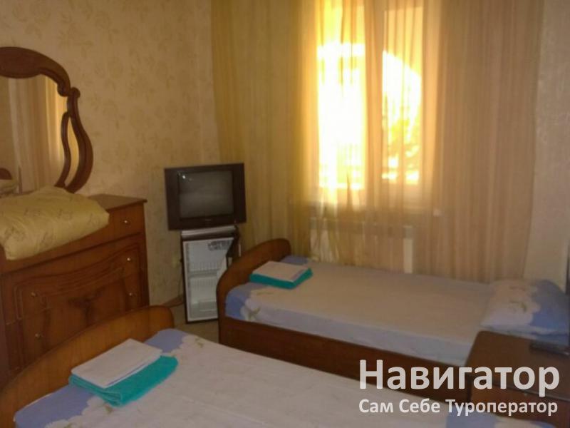 ПЕТРОС - гостевой дом в Геленджик (Тонкий мыс)