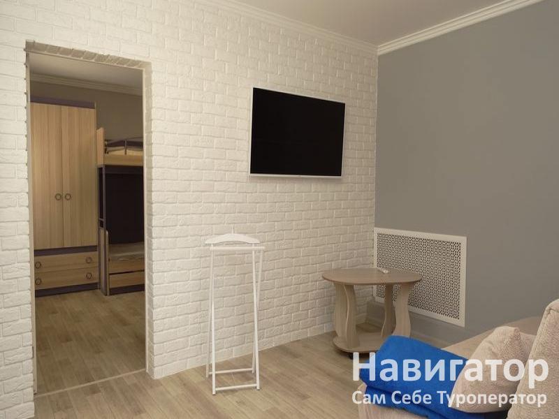 НА КАТИ СОЛОВЬЯНОВОЙ - гостевой дом в Анапа