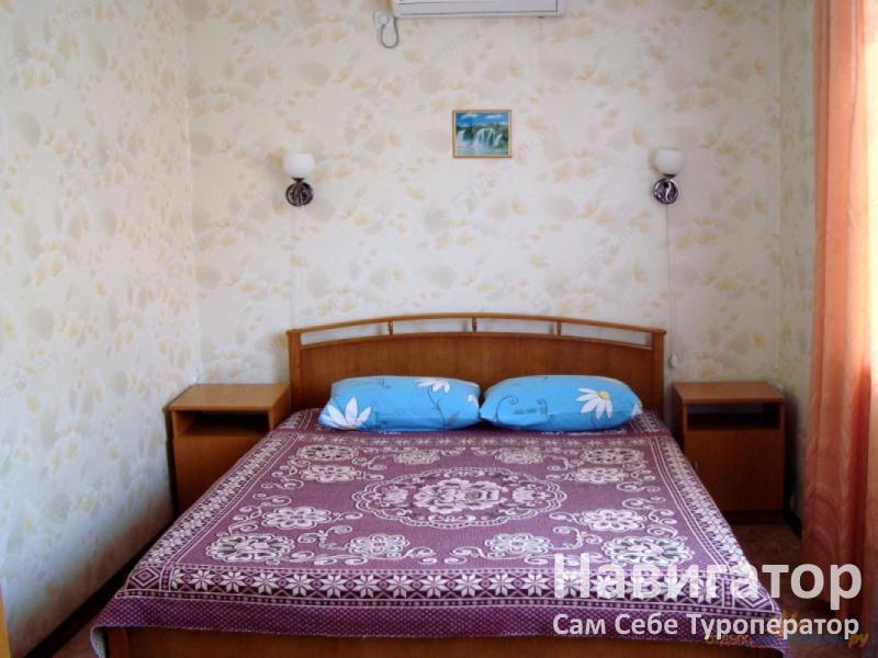 ЮЛИЯ - база отдыха в Волна пос.