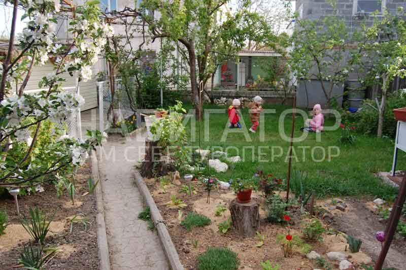 ПОДСОЛНУХ - гостевой дом в Курортные поселки Темрюка