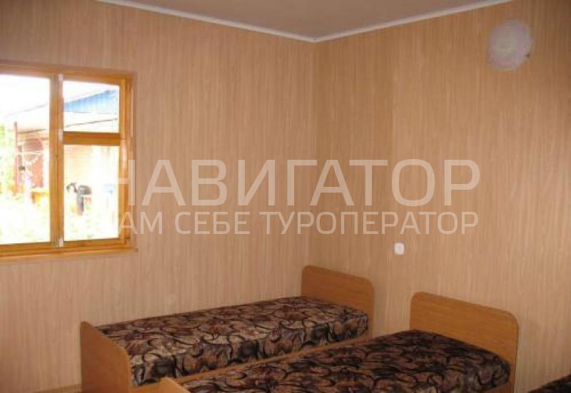 НА КРАСНОФЛОТСКОЙ- гостиный двор в Кучугуры
