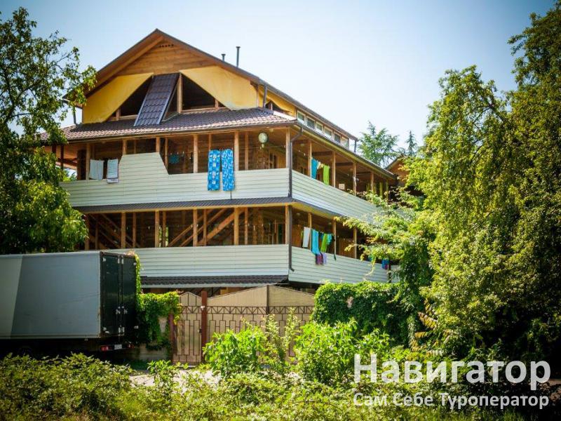 СВЕТЛАНА - гостевой дом в Пицунда