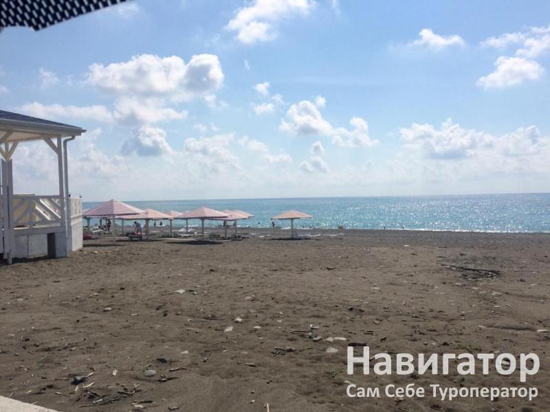 БЕЛОЕ СОЛНЦЕ ПУСТЫНИ - гостевой дом в Пицунда