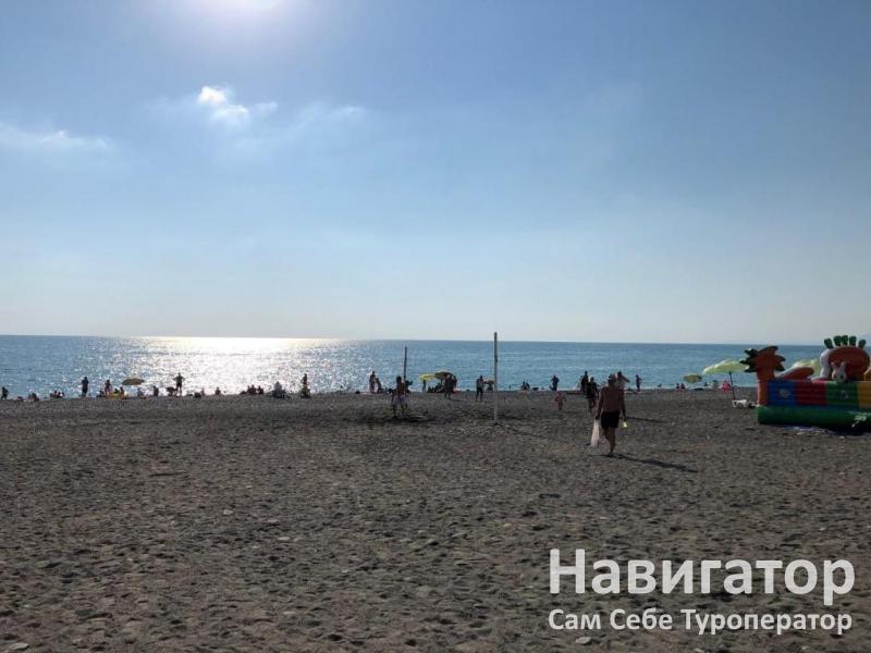БЕЛОЕ СОЛНЦЕ ПУСТЫНИ - гостевой дом в Пицунда