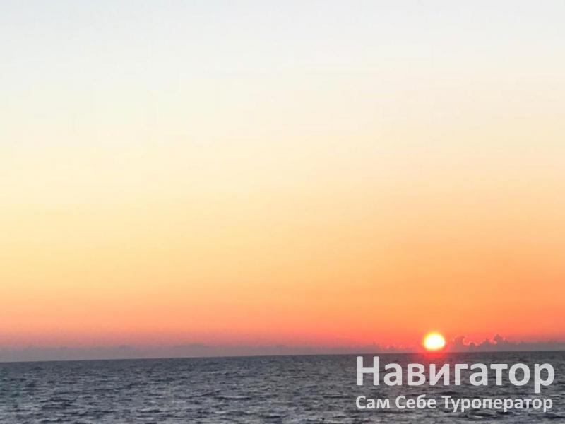 БЕЛОЕ СОЛНЦЕ ПУСТЫНИ - гостевой дом в Пицунда