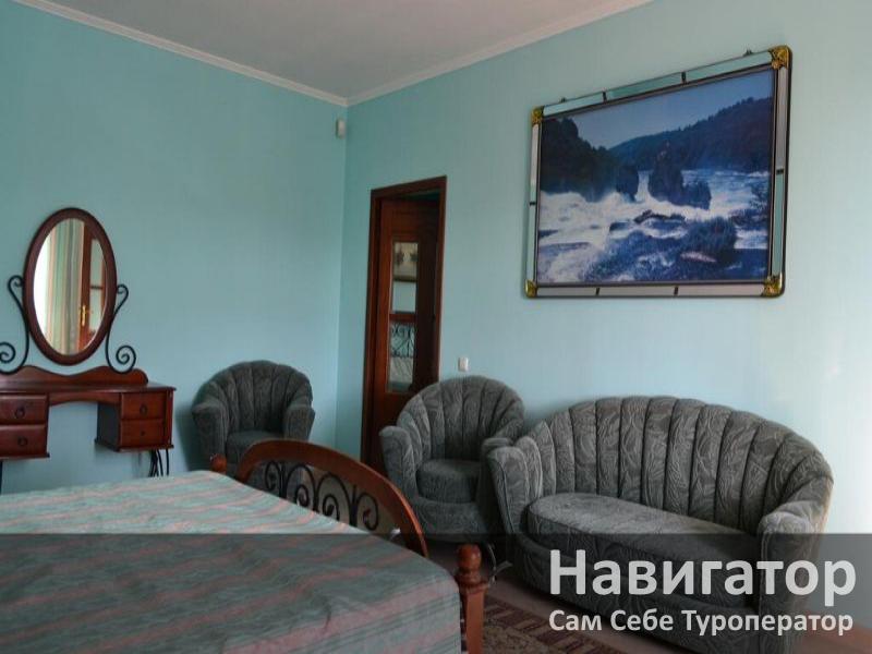 ЖИВЯ-ЖИВИ - отель в Геленджик