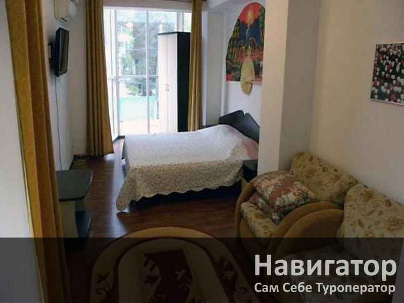 СОСНОВЫЙ ДОМИК - гостевой дом в Геленджик (Толстый мыс)