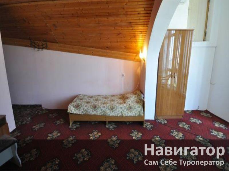 ПРИВЕТЛИВЫЙ - гостевой дом в Геленджик (Толстый мыс)