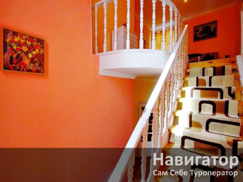 У КАРЕНА - гостевой дом в Геленджик (Тонкий мыс)