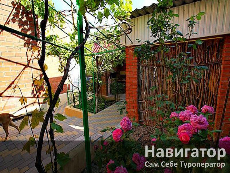 У КАРЕНА - гостевой дом в Геленджик (Тонкий мыс)