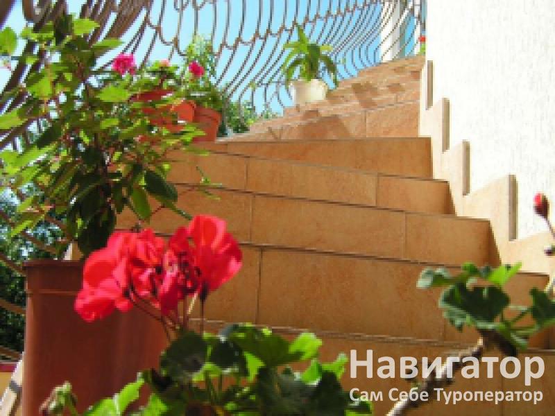 ЛАУРА - гостевой дом в Курортные поселки Лазаревского района