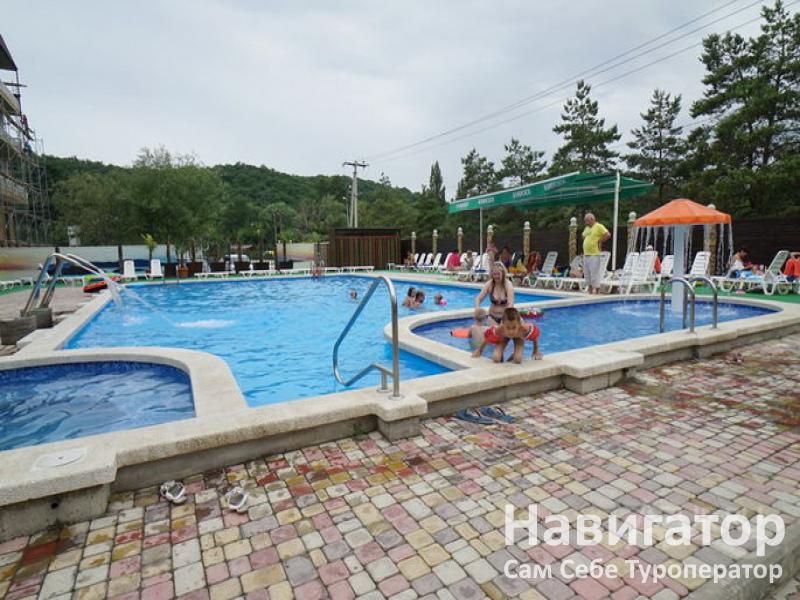 ТРИ ЗВЕЗДЫ - отель в пос. Новомихайловский
