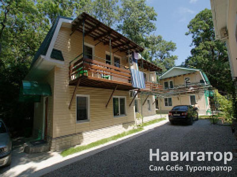 У РУЧЬЯ - гостевой дом в Кабардинка