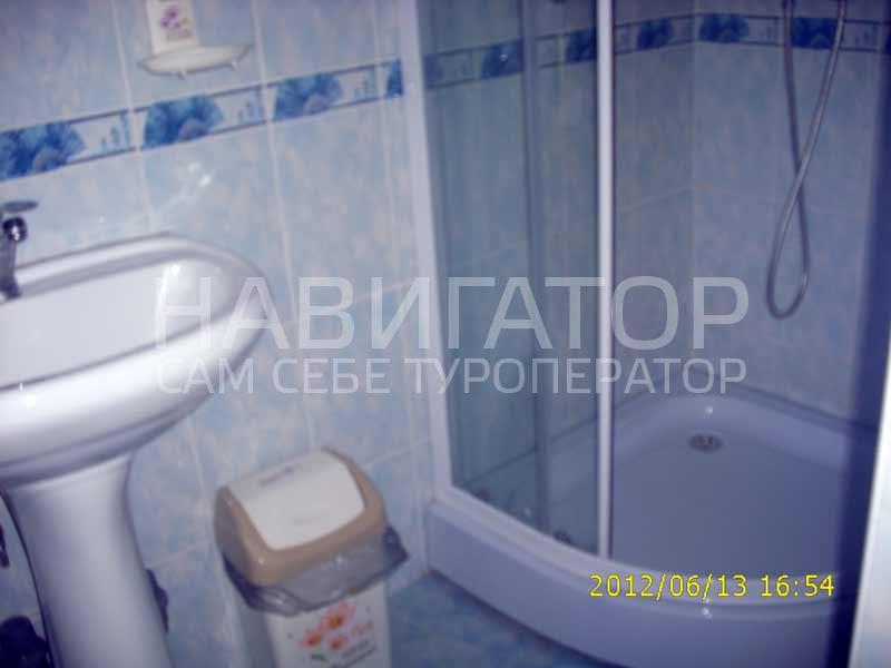 НИКОС - гостевой дом в Витязево