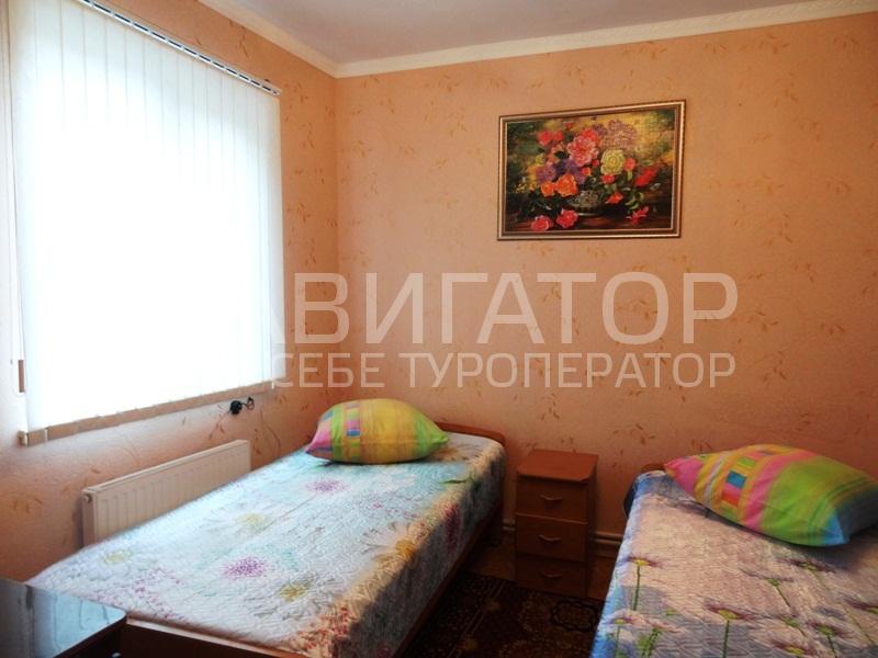 У ЛЮДМИЛЫ - гостевой дом в Анапа