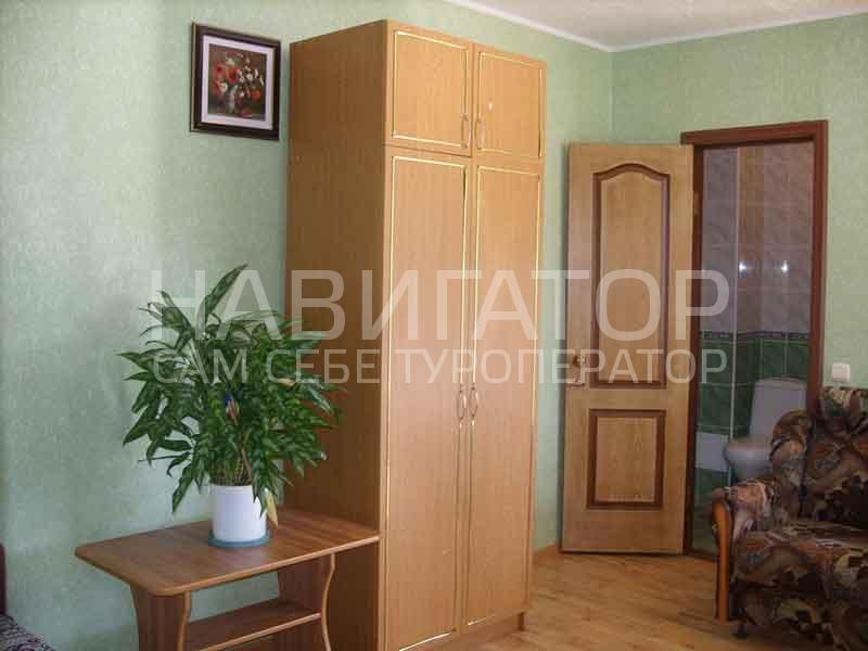 Двухэтажный двухкомнатный коттедж в Лазаревское