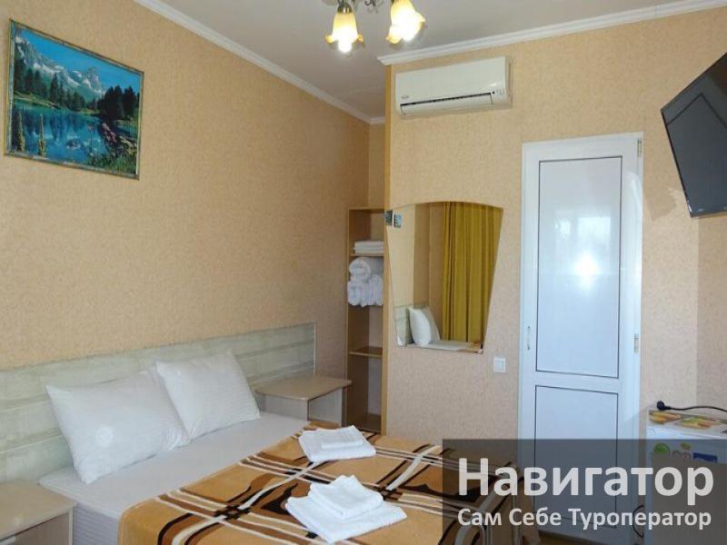 НА ЛЕНИНА 100 гостевой дом в Адлер