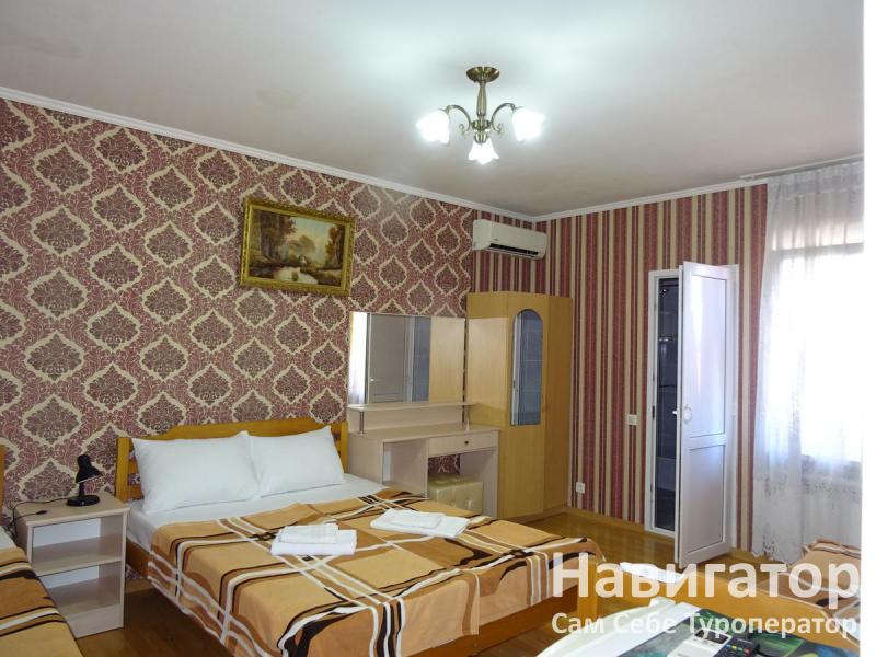 НА ЛЕНИНА 100 гостевой дом в Адлер