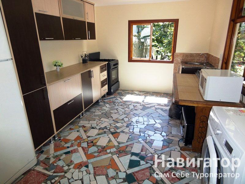 УЮТНЫЙ - гостевой дом в Вардане
