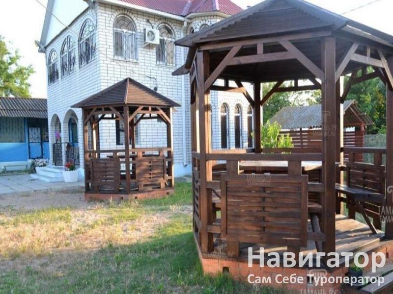 ГИДРОСТРОИТЕЛЬ - база отдыха в Голубицкая