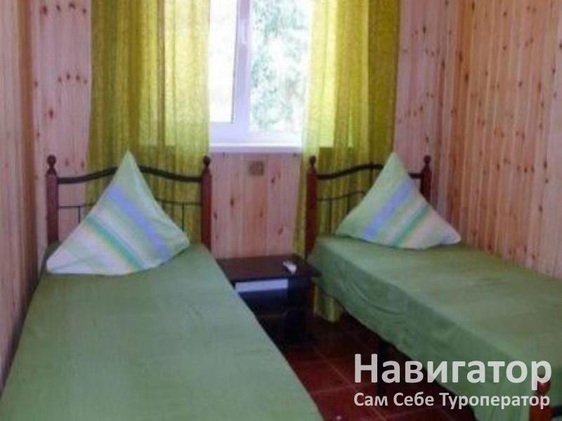 ГИДРОСТРОИТЕЛЬ - база отдыха в Голубицкая