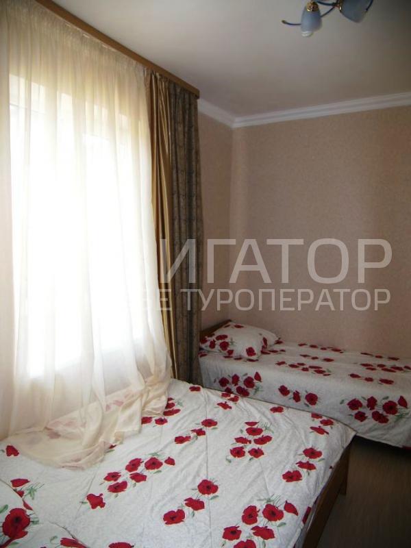 5860 - гостевой дом в Цандрыпш пос.