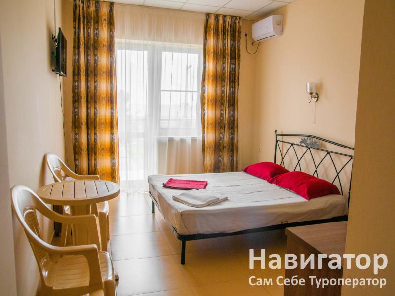 ФОРВАРД ФОРВАРД - база отдыха в Пересыпь