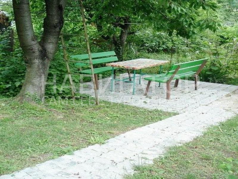 У АЛЕКСАНДРА - коттедж в Небуг