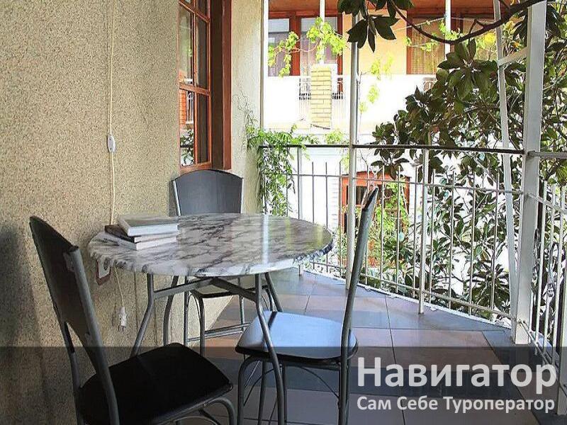 РАДМИР - гостевой дом в Алупка