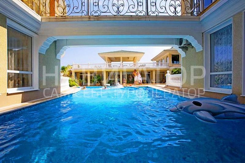 ДАЧА НИКИТИНА - vip-отель в Алупка