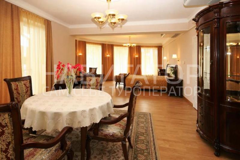 ДАЧА НИКИТИНА - vip-отель в Алупка
