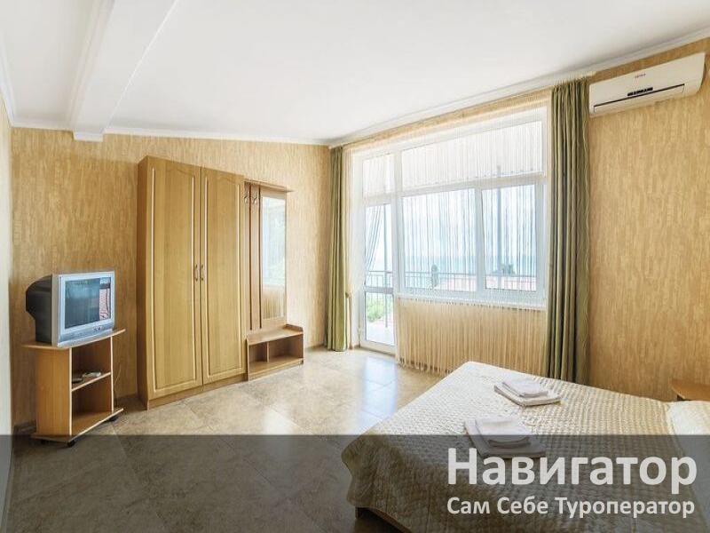 У ГРАФСКОГО ПАРКА - гостиничный комплекс в Алупка