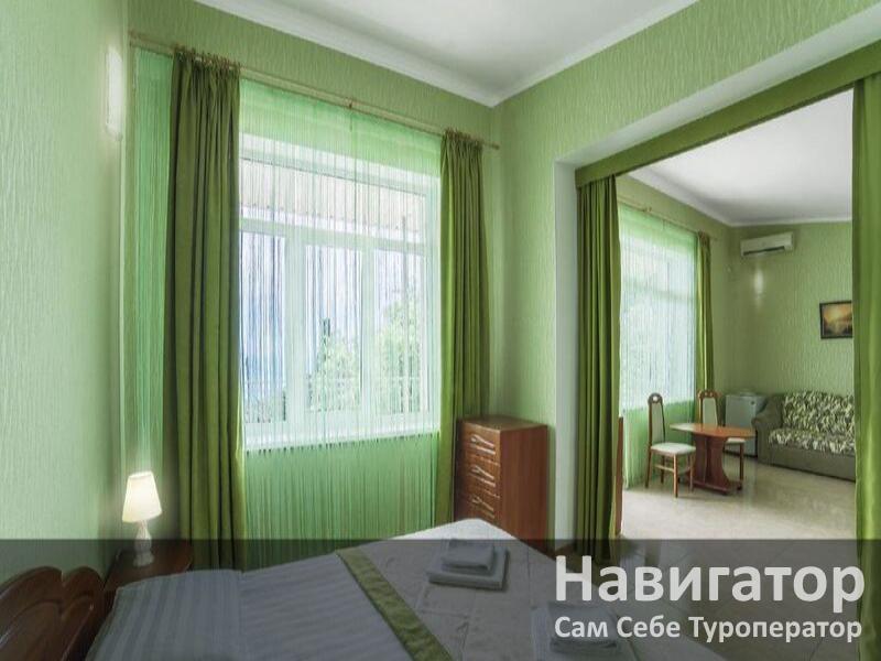 У ГРАФСКОГО ПАРКА - гостиничный комплекс в Алупка
