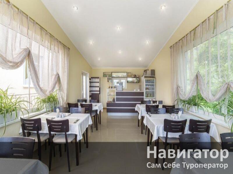 У ГРАФСКОГО ПАРКА - гостиничный комплекс в Алупка
